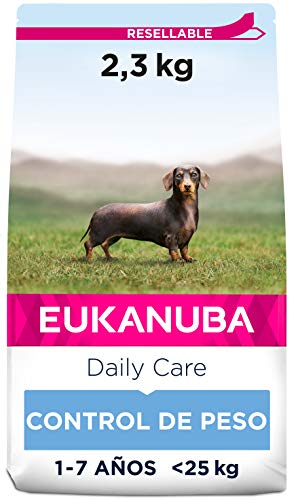 EUKANUBA Daily Care Alimento seco para perros adultos de raza pequeña y mediana, receta de control de peso con pollo fresco, bajo en grasa, 2.3 kg
