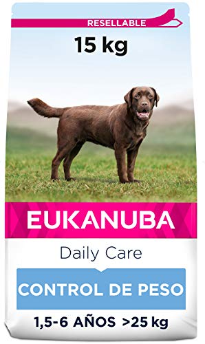 EUKANUBA Daily Care Alimento seco para perros adultos de raza grande, receta de control de peso con pollo fresco, bajo en grasa, 15 kg