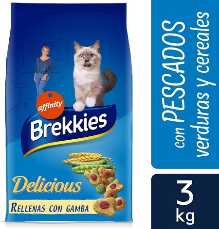 Alimento seco para gatos adultos Brekkies Delicious rellenas con gambas