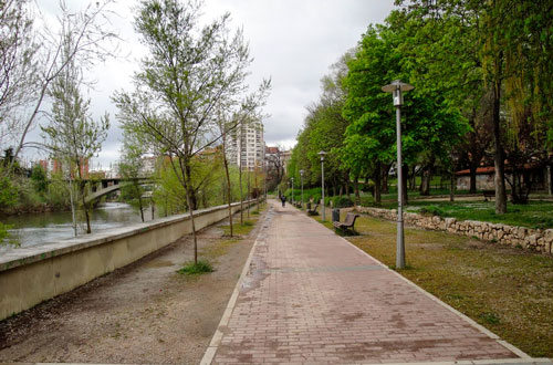El parque de las moreras en Valladolid